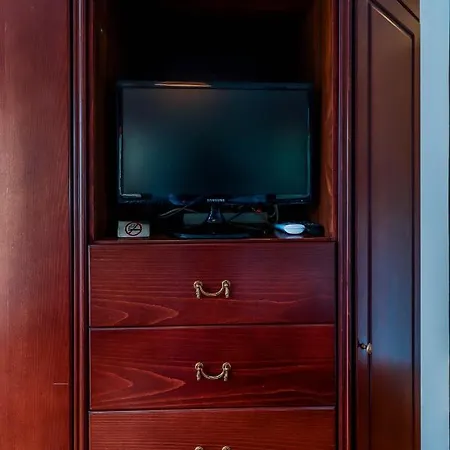 Acropolis With Parking Next To Center Széresz