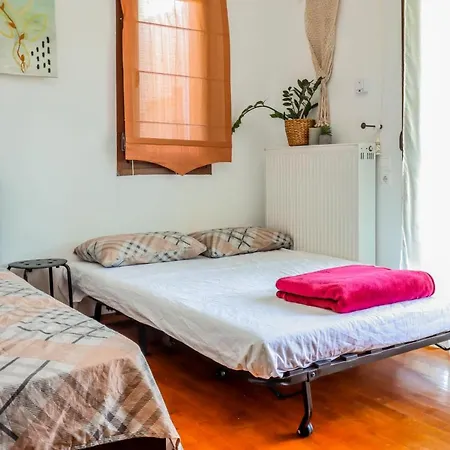 Acropolis With Parking Next To Center * Széresz